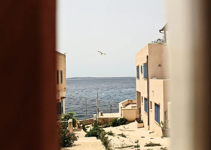 Fenici Levanzo - Island Apartments